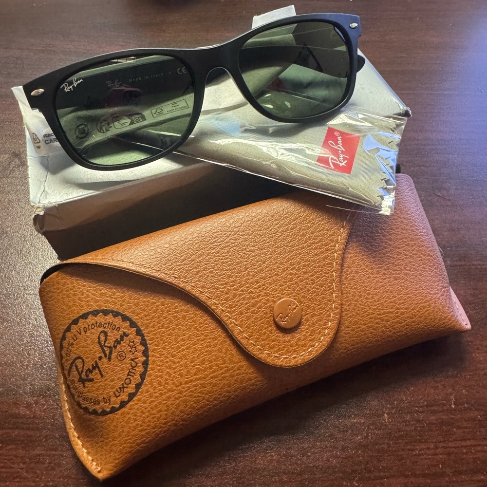 NEW Ray-Ban New Wayfarer Matte Black